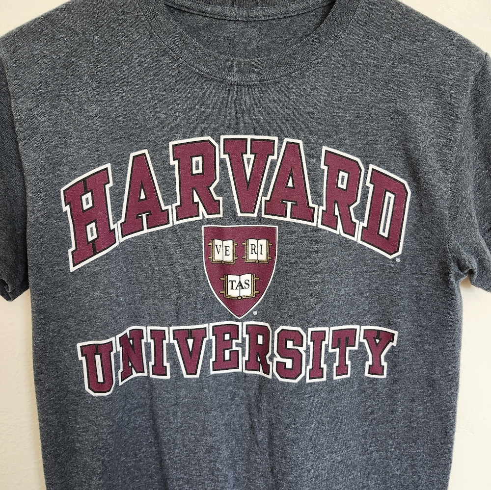 Harvard University T-shirt